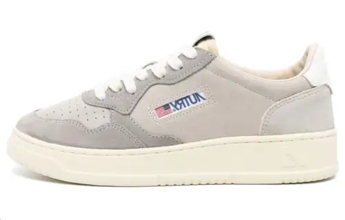 AUTRY Medalist Suede Sneakers