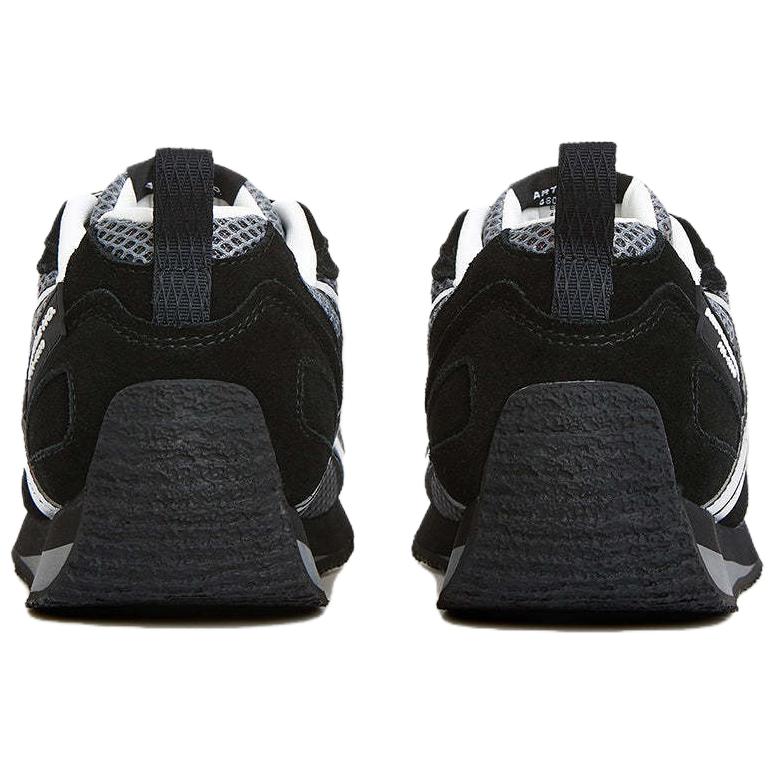 ARTICLE NO. Slip Resistant And Breathable Low top Running Shoes Unisex Black Silver