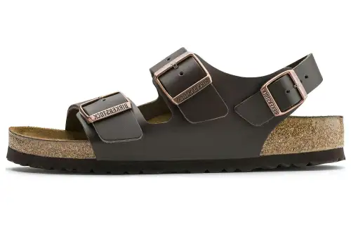 Birkenstock buckle-fastening leather sandals