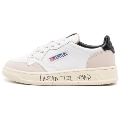 AUTRY Leather Low top Skateboard Shoes Women's White/Black