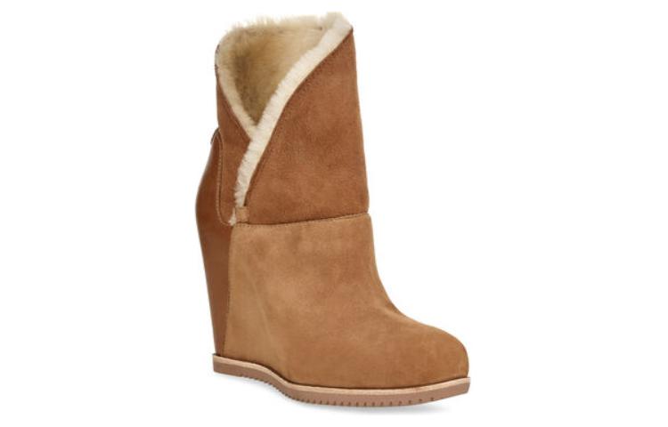 UGG Leather Ankle Boots Women's Chestnut