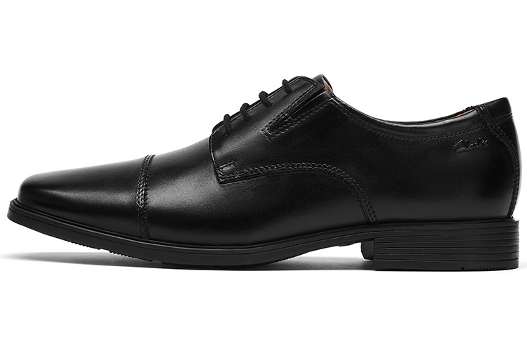 Clarks Leather comfortable breathable classic black shoes