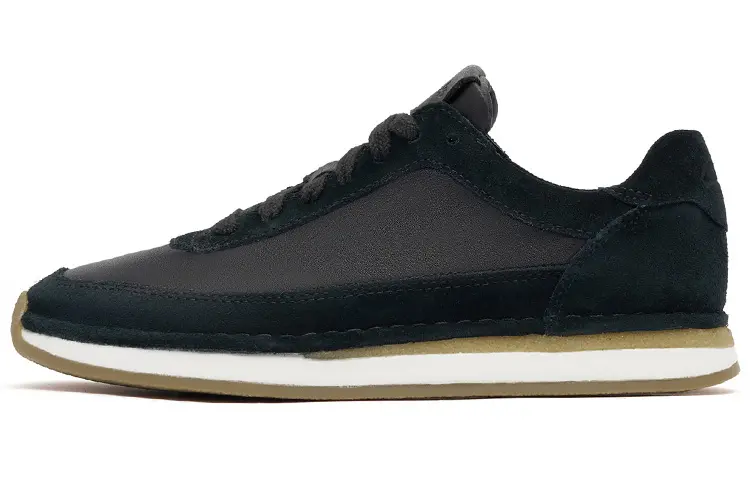 Clarks Low top Casual Shoes Women's Black