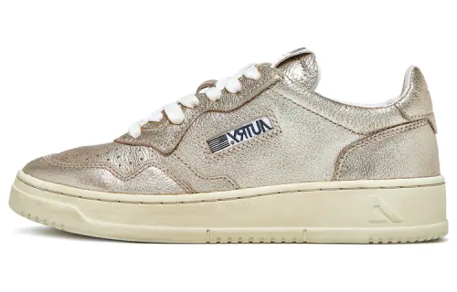 AUTRY Skateboard Shoes Women's Low Top Platinum