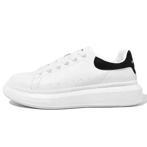 DoraemonA Low top Skateboard Shoes Unisex
