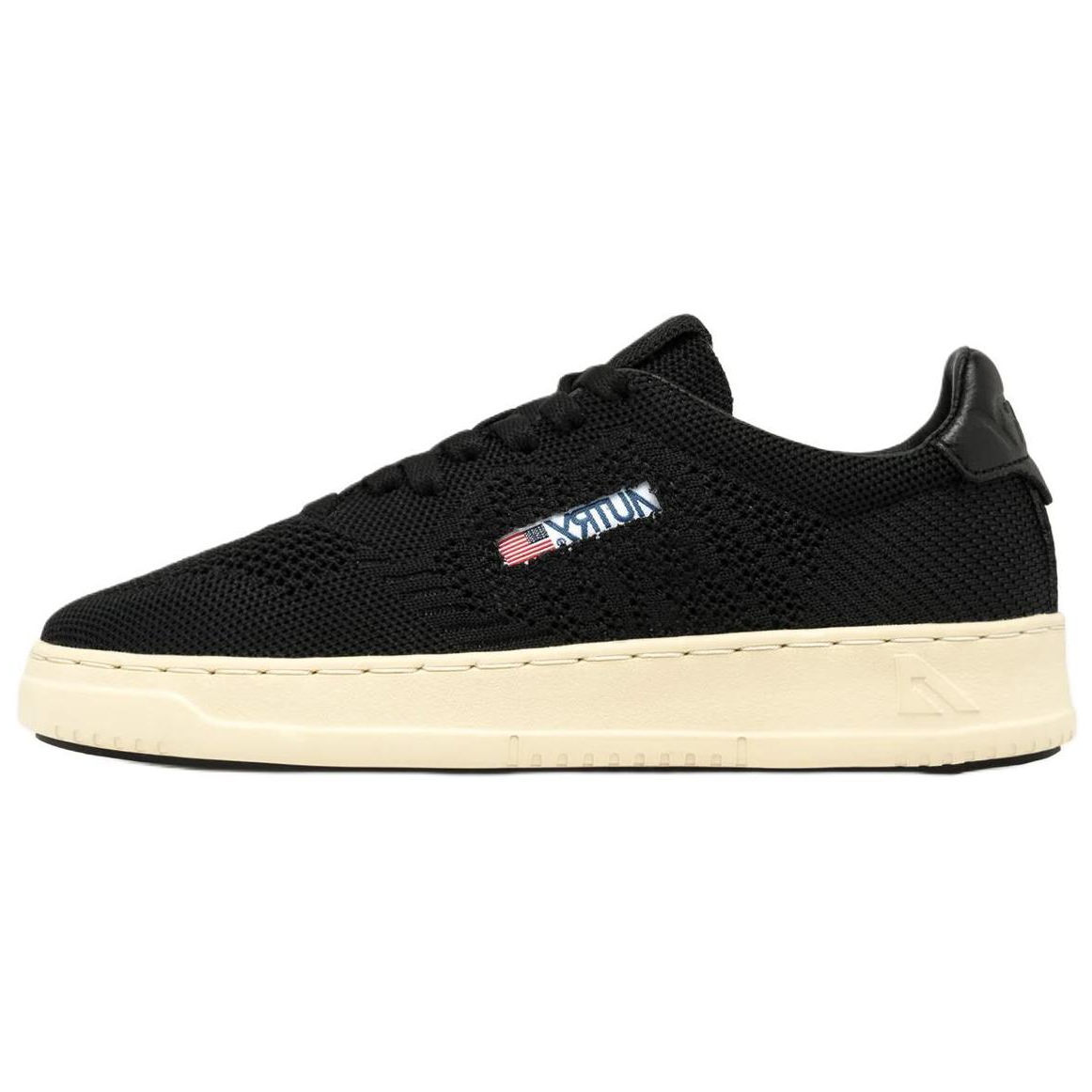 AUTRY Medalist Low top Skateboard Shoes Women's Black