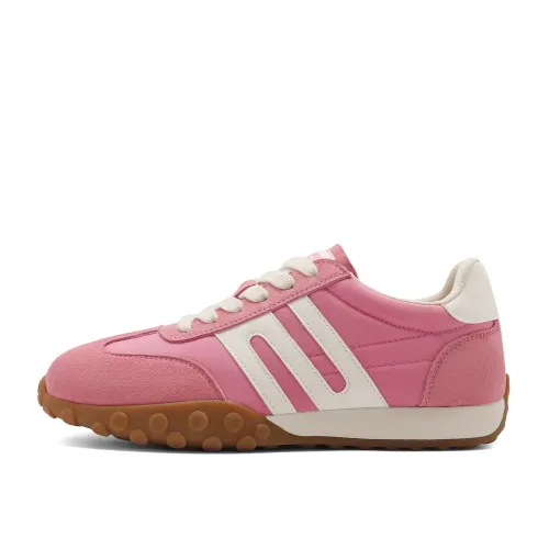 BELLE Low top Casual Shoes Women's