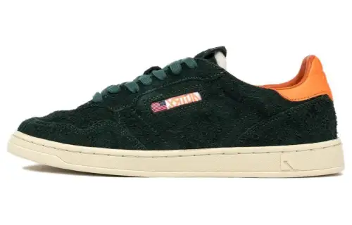AUTRY Medalist Suede Sneakers