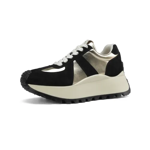 D FUSE SCANDINAVIA Chunky Sneakers Women's Low Top Black/Gold