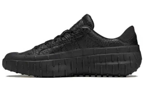 Y-3 GR.1P Y-3 'Triple Black'