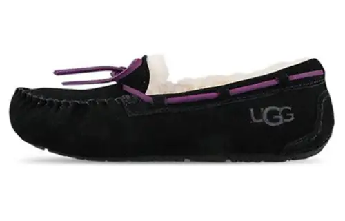 UGG Dakota Moccasin 'Black Raven' Gs