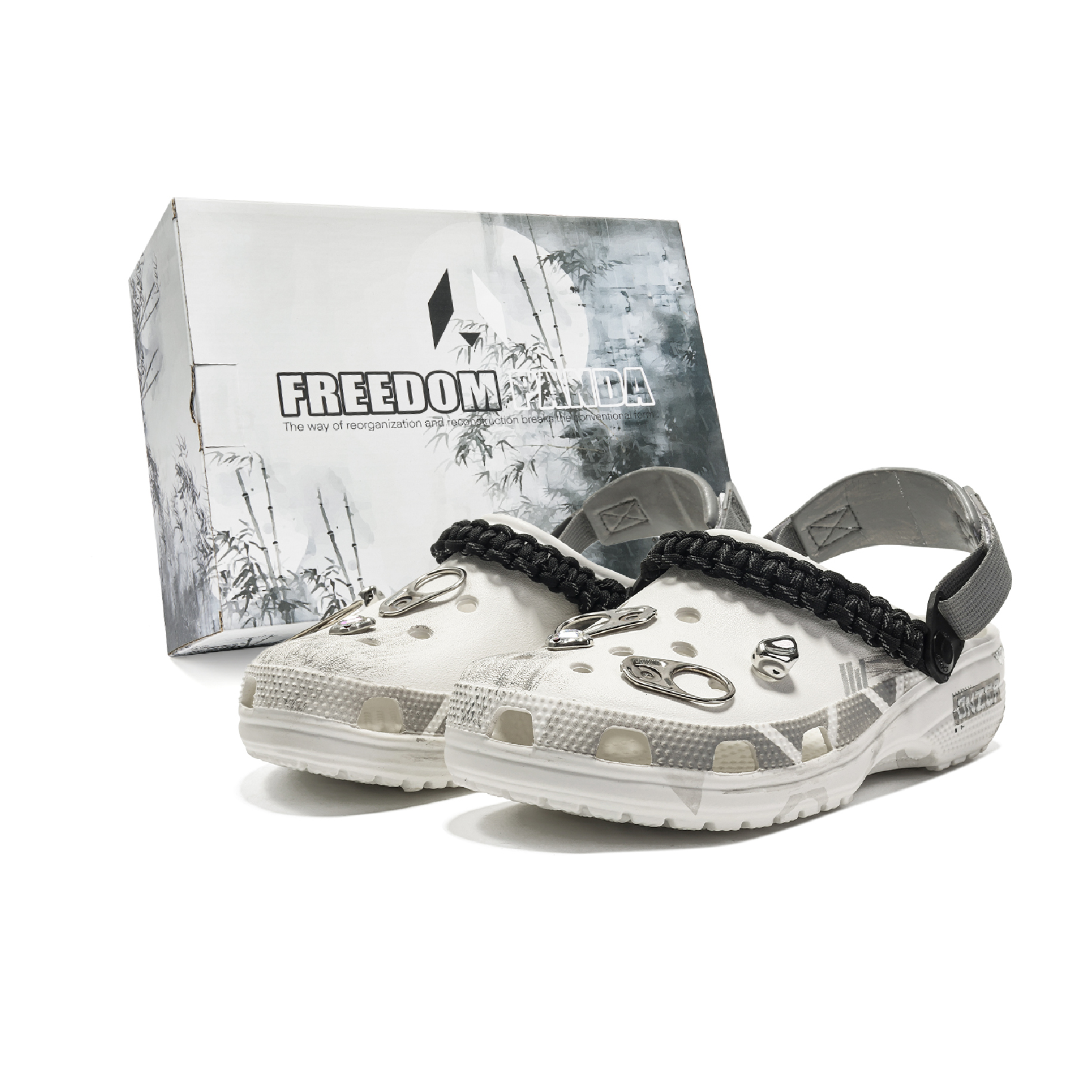 Crocs Classic Clog Freedom Panda, Box, Technical Gray Clogs Unisex Gray White