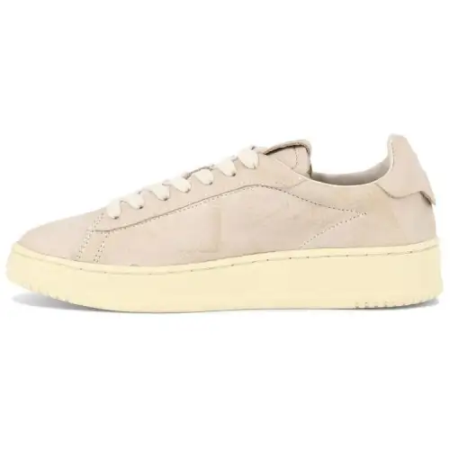 AUTRY Leather Slip Resistant Cushioning Low top Skateboard Shoes Women's Pink