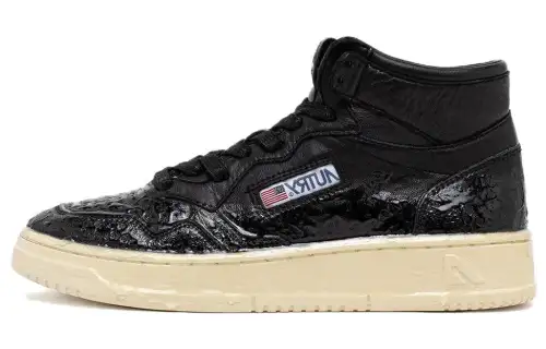 AUTRY Sheepskin High top Skateboard Shoes Women's Black