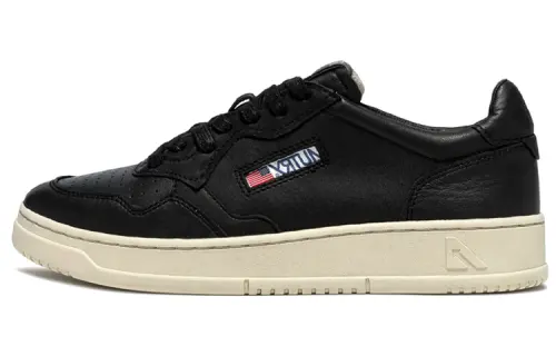 AUTRY Medalist Goat Leather Low 'Black'