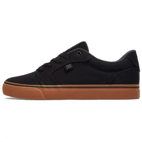 DC Shoes Low top Skateboard Shoes Men's Black