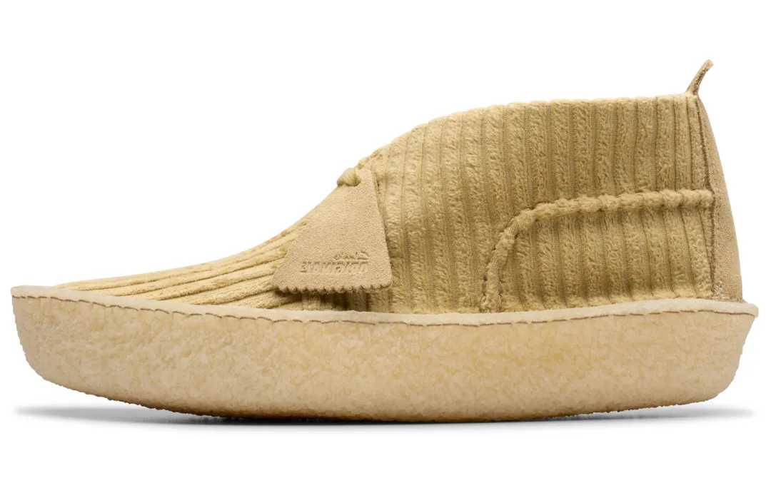 Clarks Casual Shoes Men's Yellow