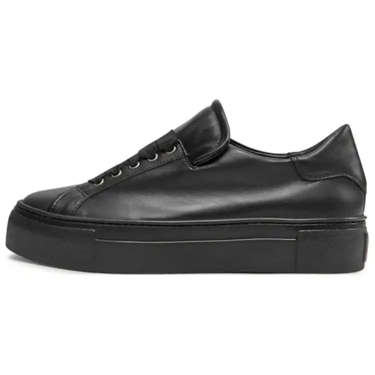 AGL Leather Comfortable Low top Skateboard Shoes Women's Black