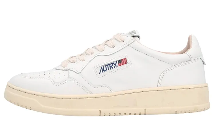 AUTRY Medalist Leather Trainers 'White'