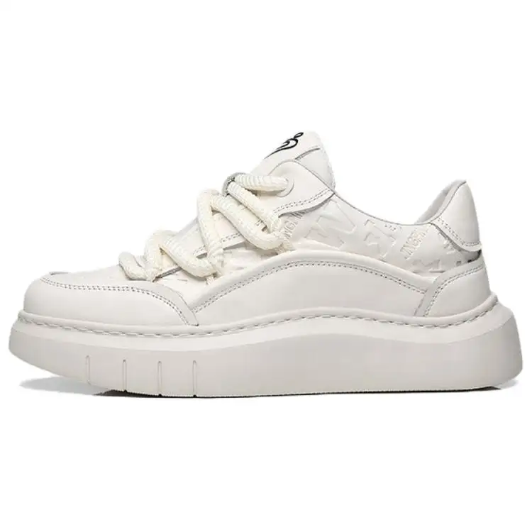 JANE HARLOW Low top Skateboard Shoes Men's White