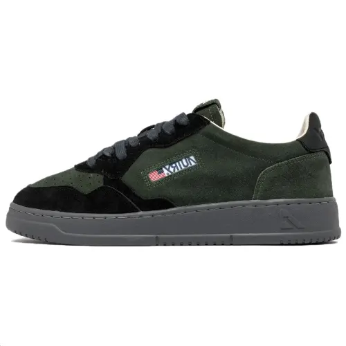 AUTRY Medalist Pigskin Cushioning Slip Resistant Low top Skateboard Shoes Men's Black Green