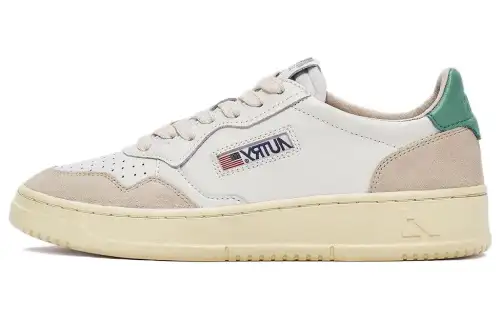 AUTRY Medalist Leather Sneakers