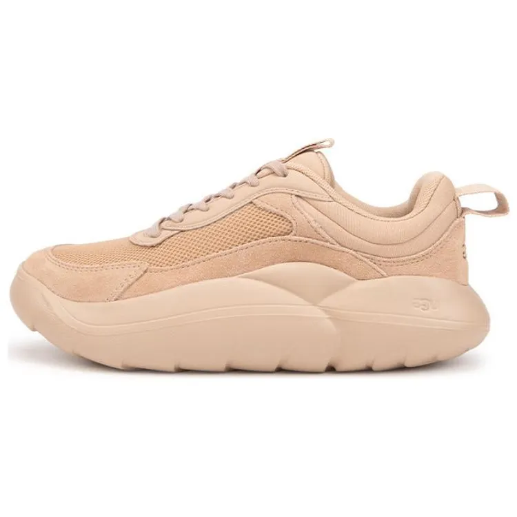 UGG Low top Casual Shoes Women's Light Wood Umber