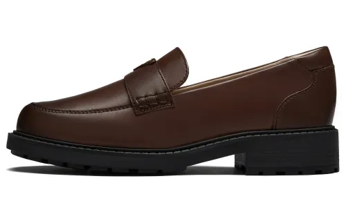 Clarks Cow Leather Loafers Women's Light Brown