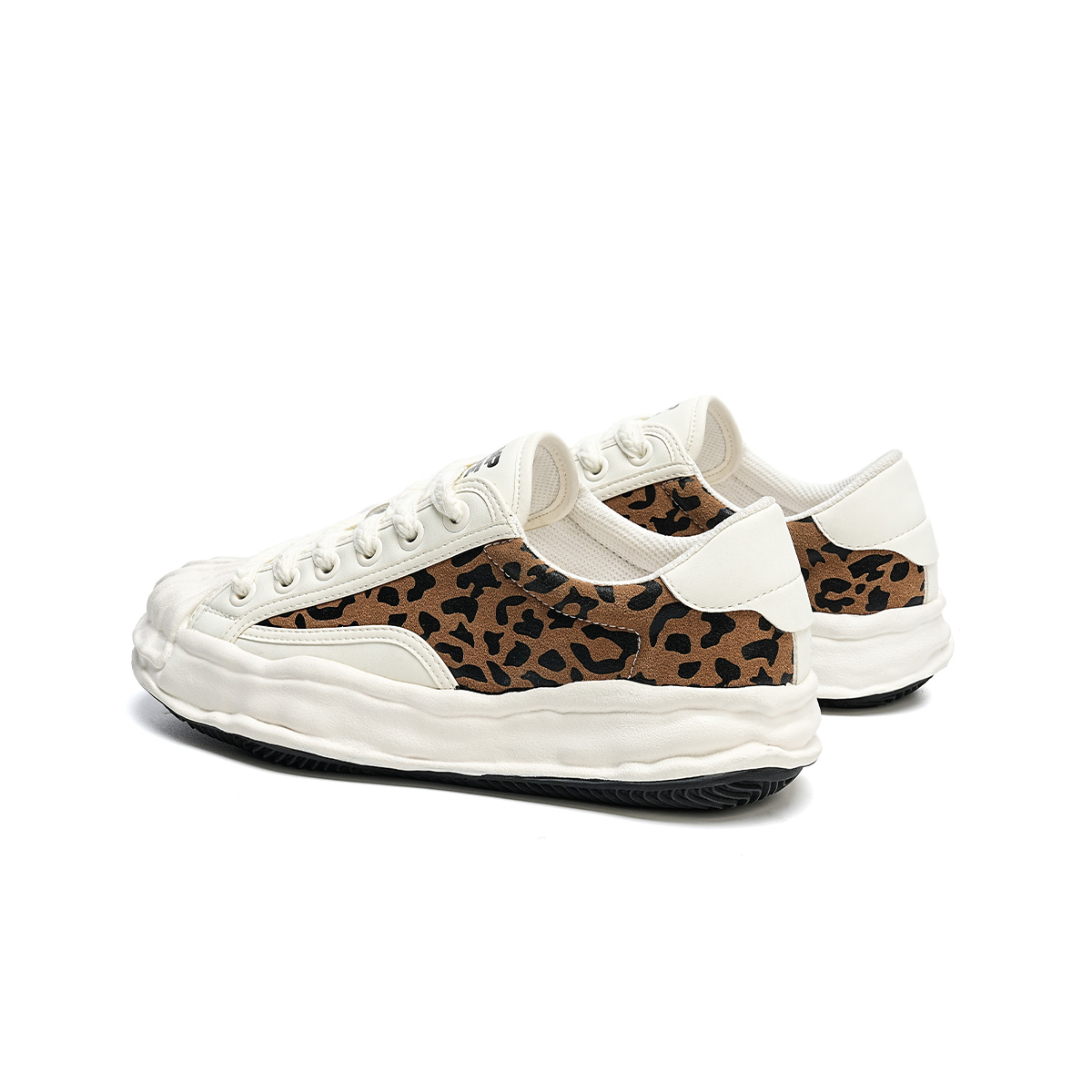 TRUMPPIPE Casual Shell Head Fabric Stylish Skateboarding Shoes Unisex