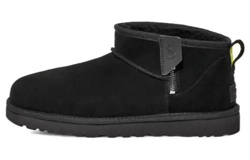 UGG Classic Ultra Mini Zip 'Black'
