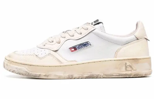 AUTRY Leather Low top Stylish Skateboarding Shoes Men's White Distressed