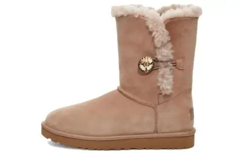 UGG Thermal Short Snow Boots Women's Chestnut