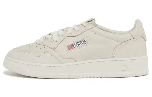 AUTRY Leather Low top Skateboard Shoes Men's Light Gray