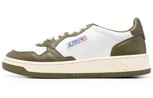 AUTRY Medalist Leather Low-top Sneakers