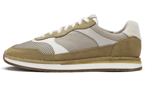 Clarks Low top Casual Shoes Men's Earth Yellow