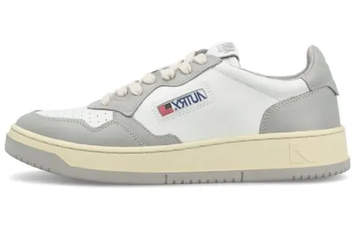 AUTRY Medalist Leather Sneakers