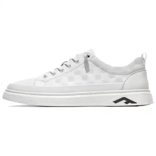 JANE HARLOW Low top Skateboard Shoes Men's White