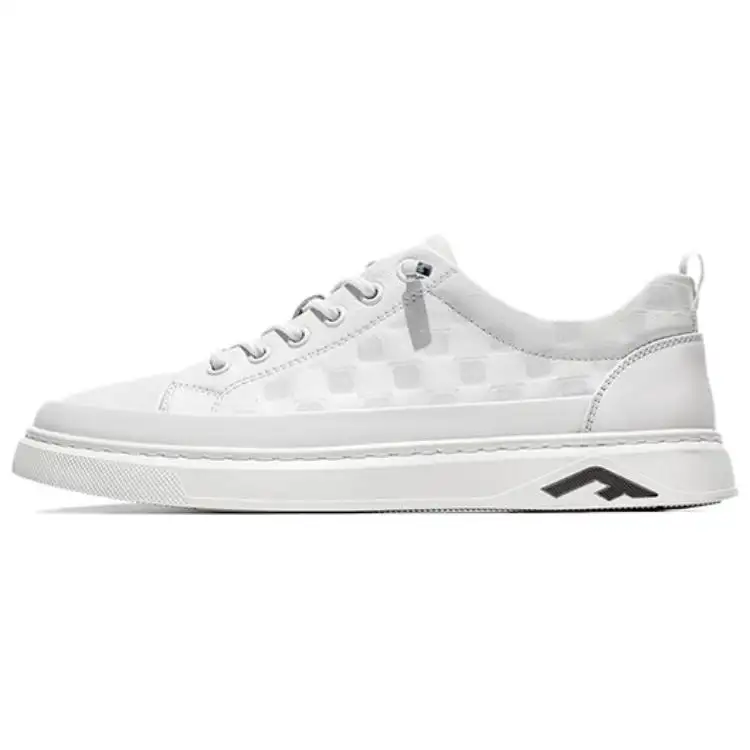 JANE HARLOW Low top Skateboard Shoes Men's White