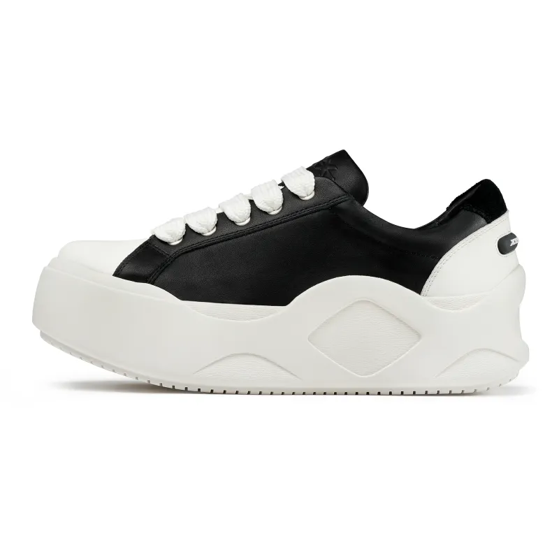 XINYINSU Low top Skateboard Shoes Unisex Black White