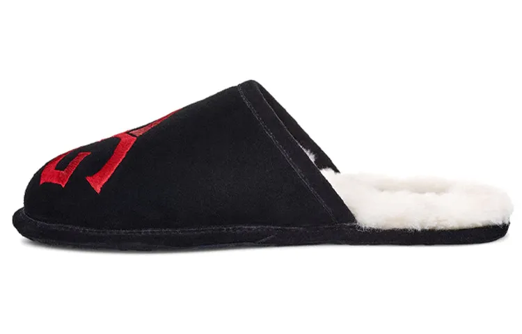 UGG Scuff Logo Slipper Black Red