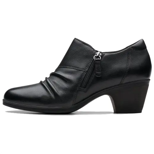 Clarks Leather Comfortable Round Toe Women's Casual Shoes 5.5cm Women's Black