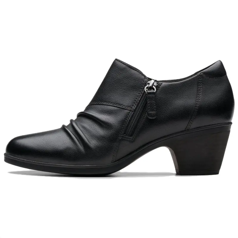 Clarks Leather Comfortable Round Toe Women's Casual Shoes 5.5cm Women's Black