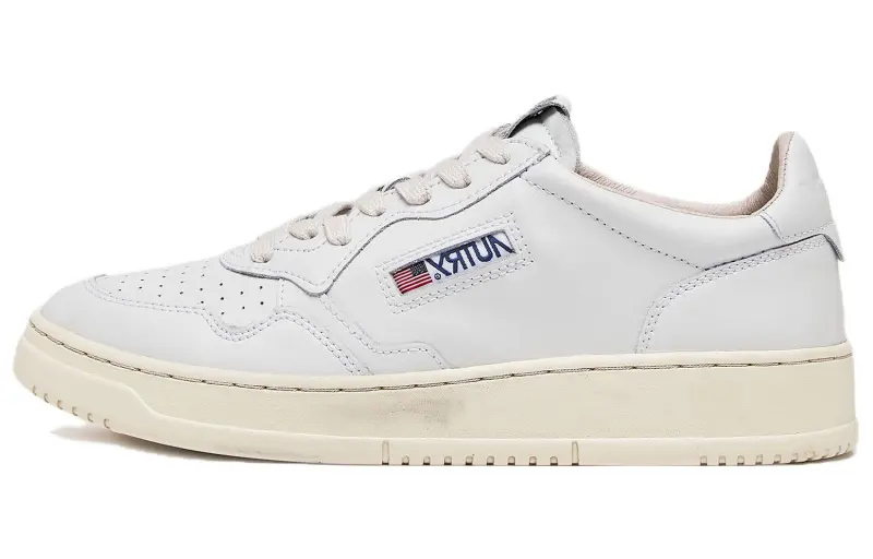 AUTRY Medalist Leather Low Lettering 'We Are Action People White' Women's