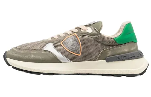 PHILIPPE MODEL Paris Logo-patch Low-top Sneakers