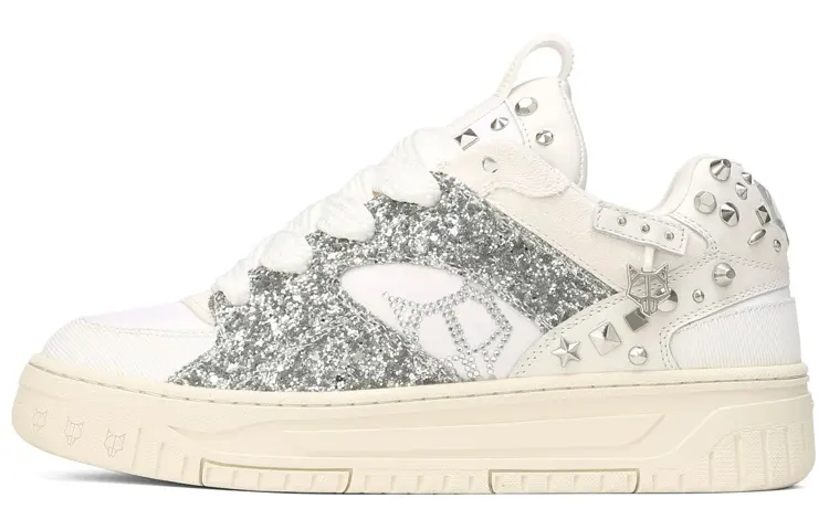 Naked Wolfe Leather Low top Skateboard Shoes Women's White Silver
