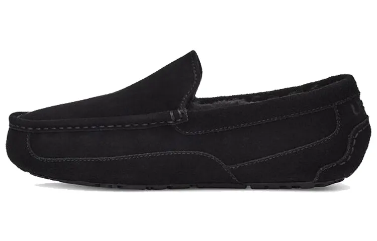 UGG Ascot Slipper 'Black'