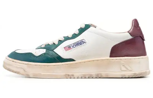 AUTRY Medalist Distressed-finish Sneakers