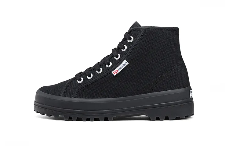 SUPERGA Logo Patch Low Top Sneakers