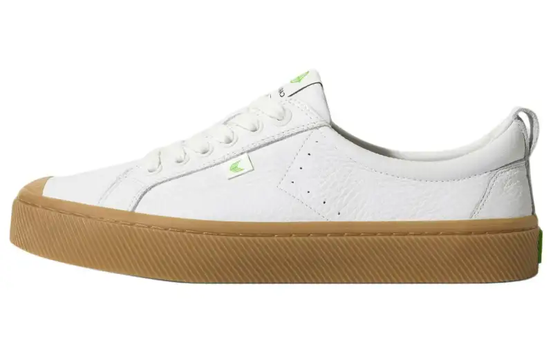 Cariuma Oca leather sneakers