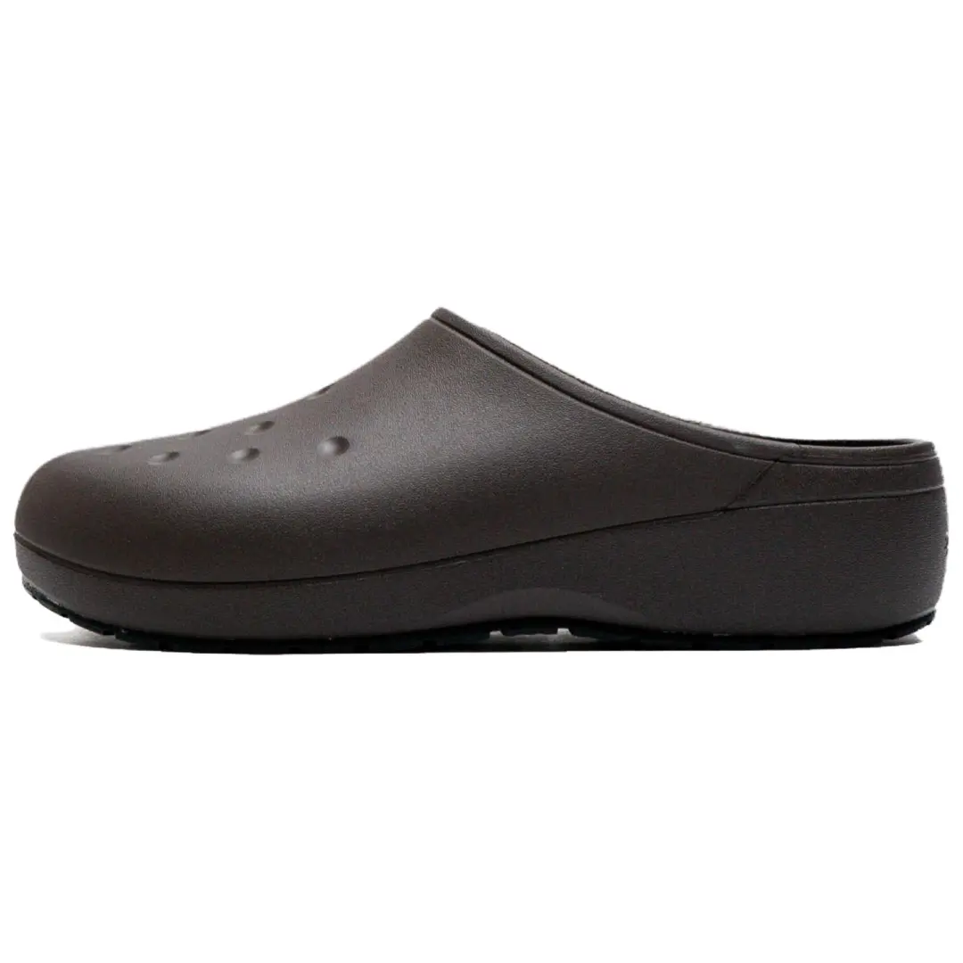 Crocs Classic Quiet Clog Closed Toe Slippers Unisex Espresso